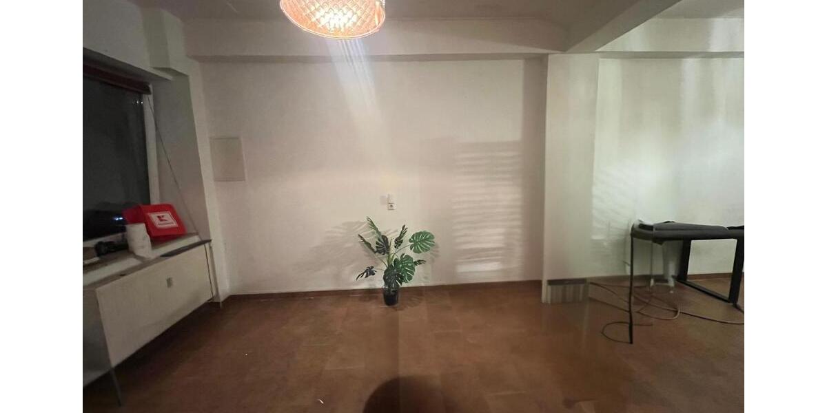 Erdgeschoßwohnung Kassel - 1 Zimmer, 50 m&sup2;, 500&euro; | Angebot:24805054