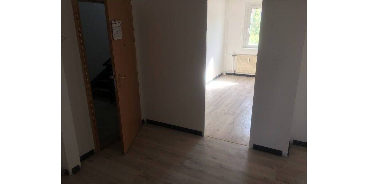 Etagenwohnung Brandenburg an der Havel Hohenstücken - 6 Zimmer, 123 m&sup2;, 860&euro; | Angebot:26064541