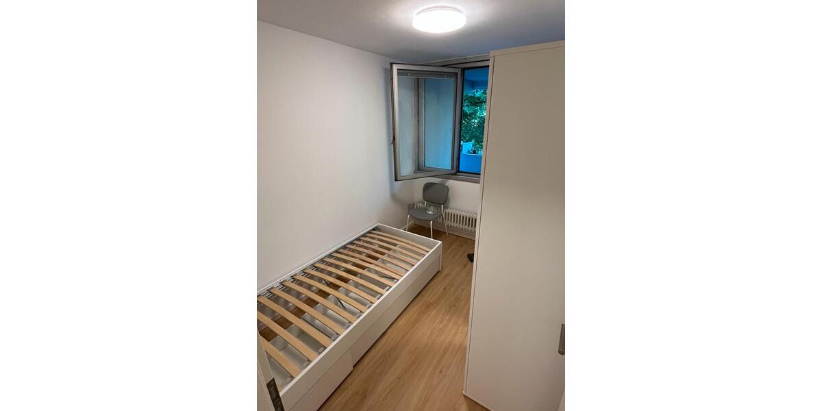 Wohnen auf Zeit München Moosach - 5 Zimmer, 7 m&sup2;, 700&euro; | Angebot:26701593