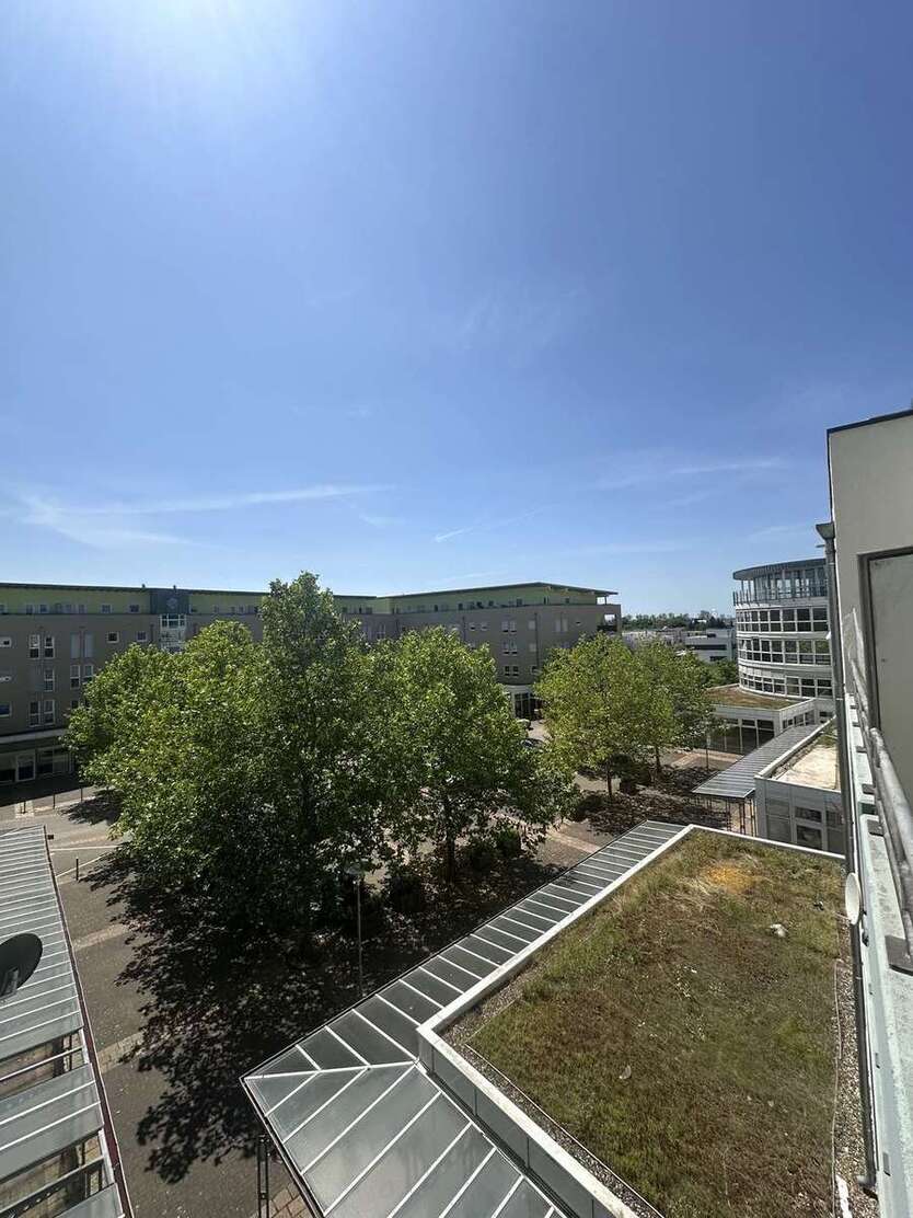 ++Aktuell in Sanierung!!! 3-RW mit Balkon und 2 Badezimmer++ 3 zimmer
