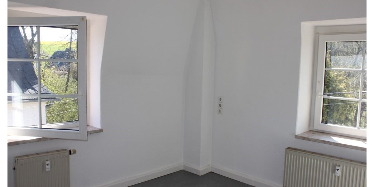 Neu sanierte 2-Raum Dachgeschoss-Wohnung in ruhiger Lage von Markersorf - Dachgeschoßwohnung Claußnitz Markersdorf | Angebot:19417097