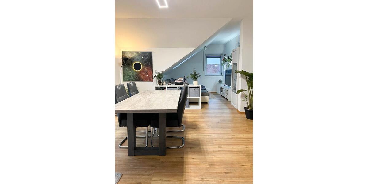 Dachgeschoßwohnung Ingolstadt - 2 Zimmer, 67 m&sup2;, 930&euro; | Angebot:26678759