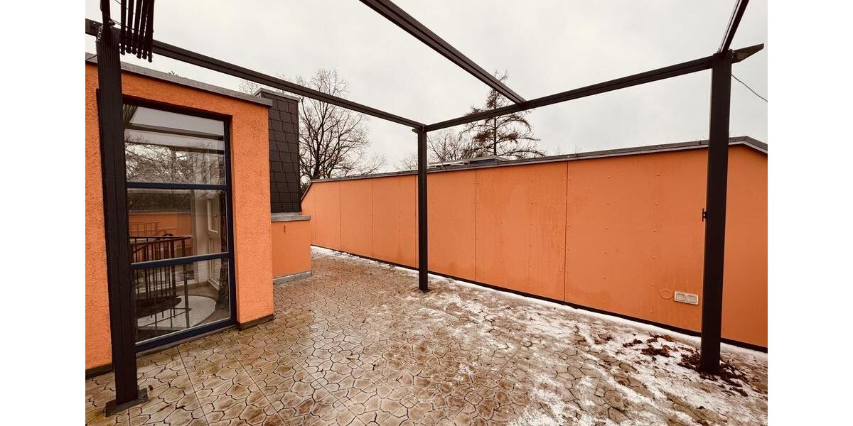 Dachgeschoßwohnung Glienicke/Nordbahn Nordbahn - 3.5 Zimmer, 111 m&sup2;, 1.706&euro; | Angebot:26622452