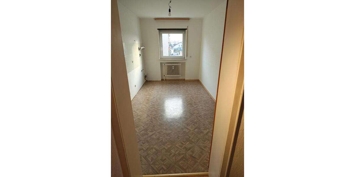 Etagenwohnung Hockenheim - 2 Zimmer, 70 m&sup2;, 750&euro; | Angebot:25452055