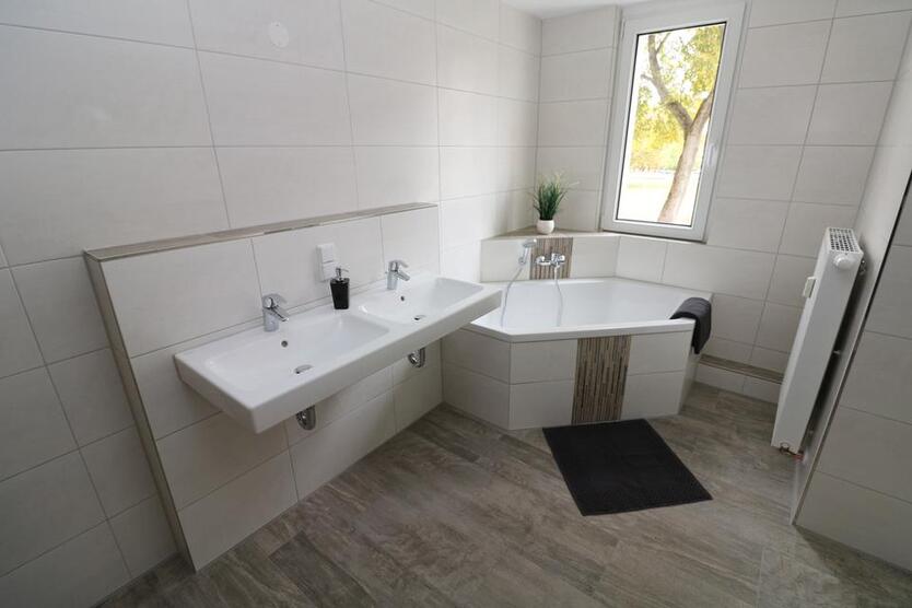 XXL Hoch drei...Etagen-Wohnung mit Wanne, Dusche, Gäste-WC u. 2 Balkonen!!!! zimmer