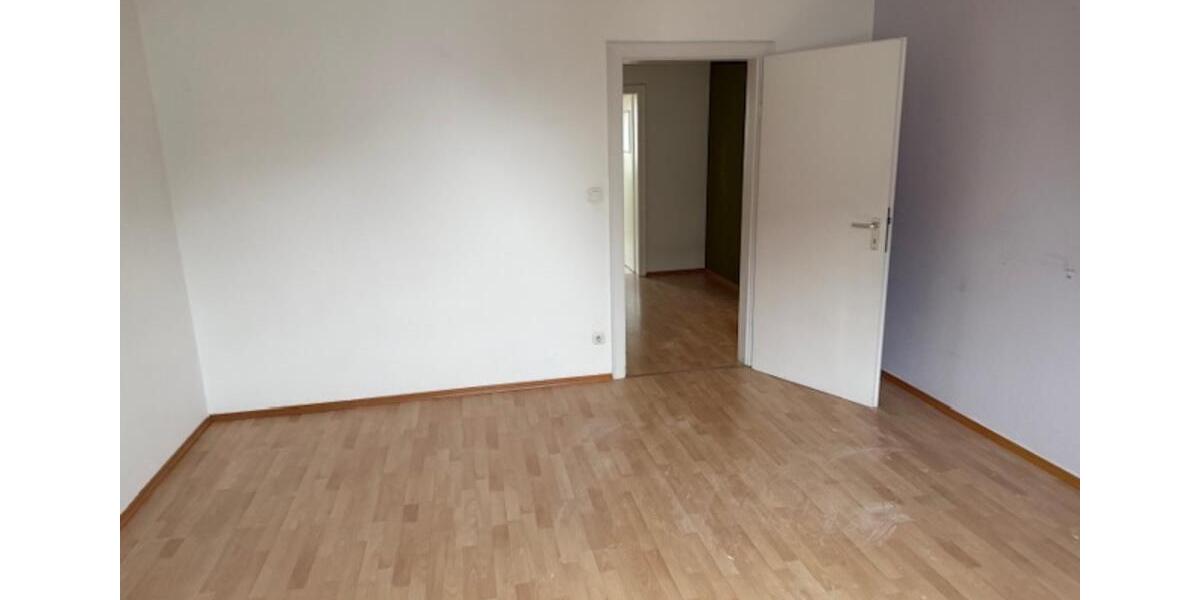 Dachgeschoßwohnung Pulheim - 3 Zimmer, 85 m&sup2;, 597&euro; | Angebot:25255743