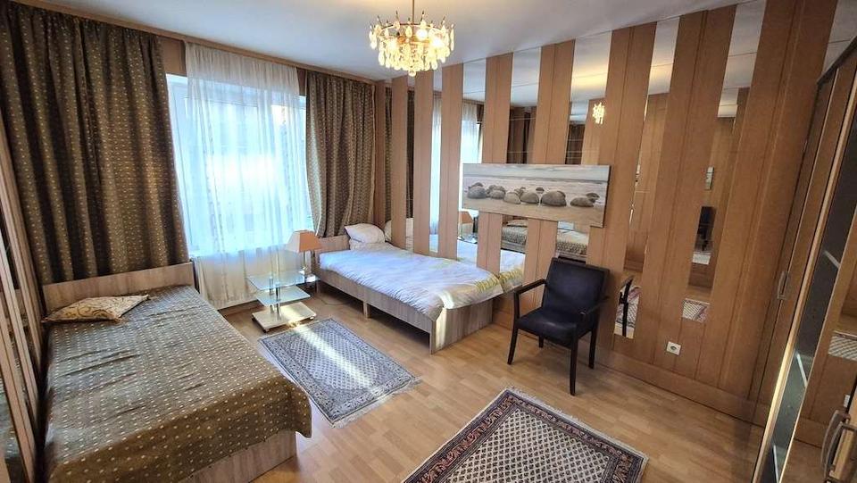 Wohnen auf Zeit Düsseldorf Pempelfort - 3 Zimmer, 80 m&sup2;, 1.600&euro; | Angebot:26500071