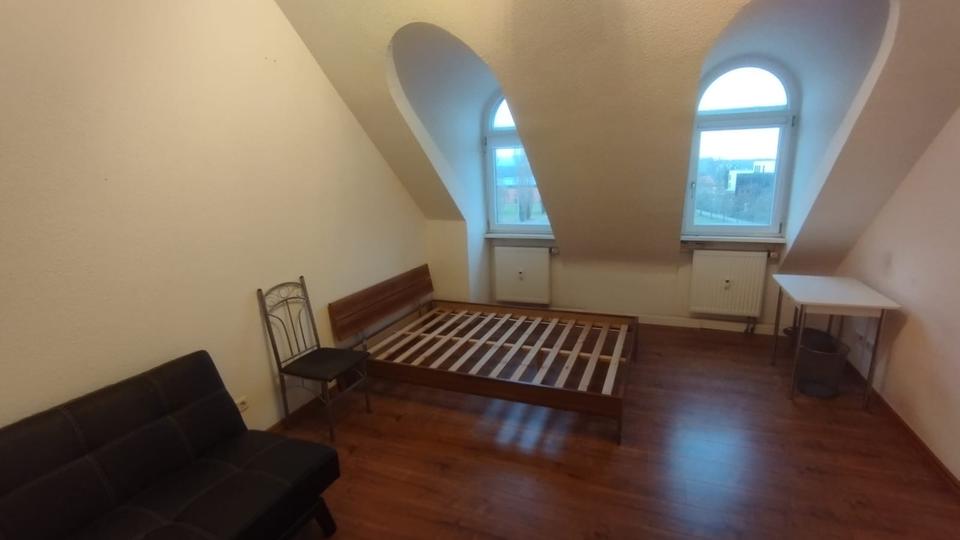 Zimmer frei ab 01.01.2026 – Perfekt für Studierende in Karlsruhe 4 zimmer