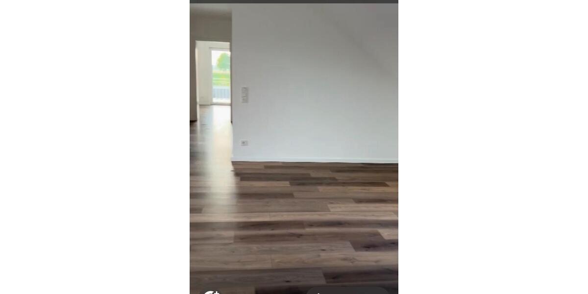 Dachgeschoßwohnung Lengede - 3 Zimmer, 110 m&sup2;, 1.250&euro; | Angebot:25981011