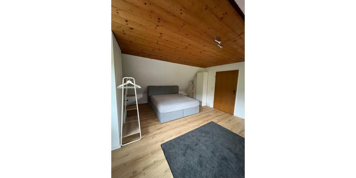 Dachgeschoßwohnung Sipplingen - 3 Zimmer, 80 m&sup2;, 1.290&euro; | Angebot:25870601