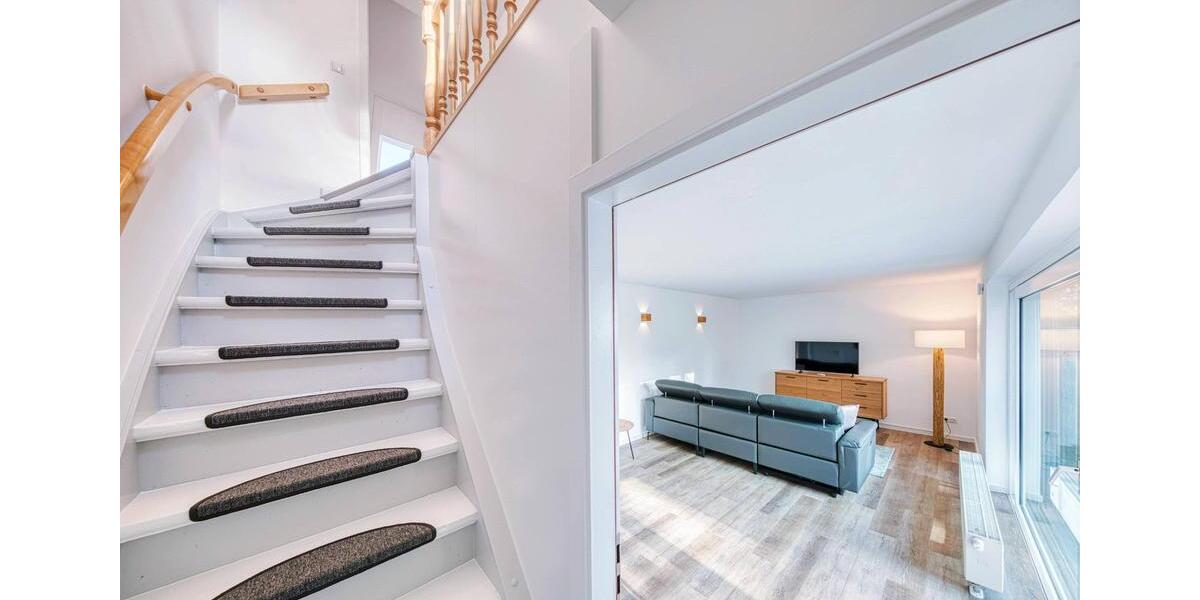 Etagenwohnung Waren (Müritz) - 4 Zimmer, 115 m&sup2;, 1.999&euro; | Angebot:24875366