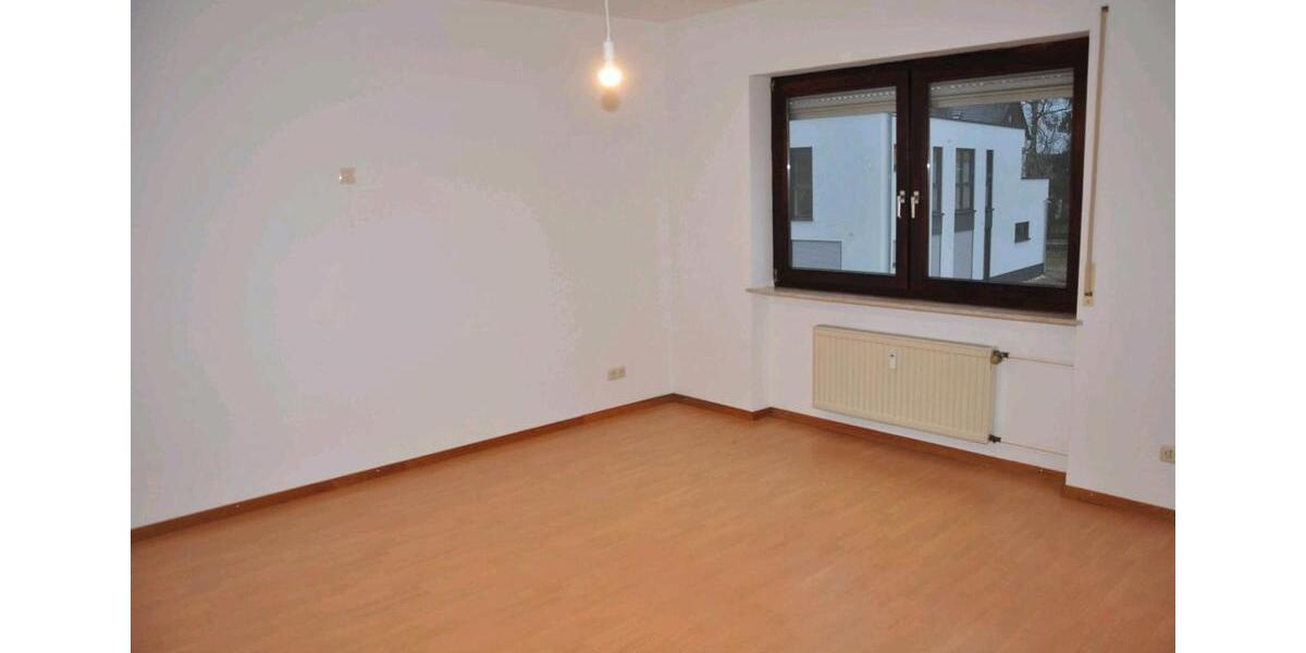 Etagenwohnung Tawern - 5 Zimmer, 80 m&sup2;, 900&euro; | Angebot:26042113