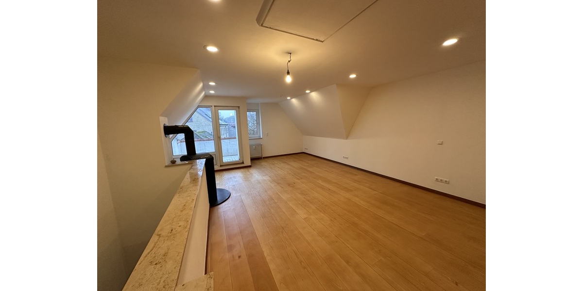 Neu renovierte 5-Zimmer Wohnung auf 2 Ebenen - 5- Flensburg | Angebot:27034536