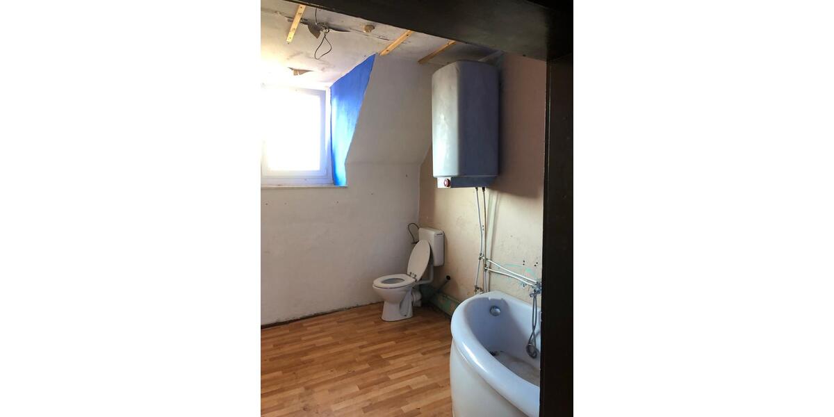 Dachgeschoßwohnung Seegebiet Mansfelder Land - 5 Zimmer, 120 m&sup2;, 500&euro; | Angebot:26560366