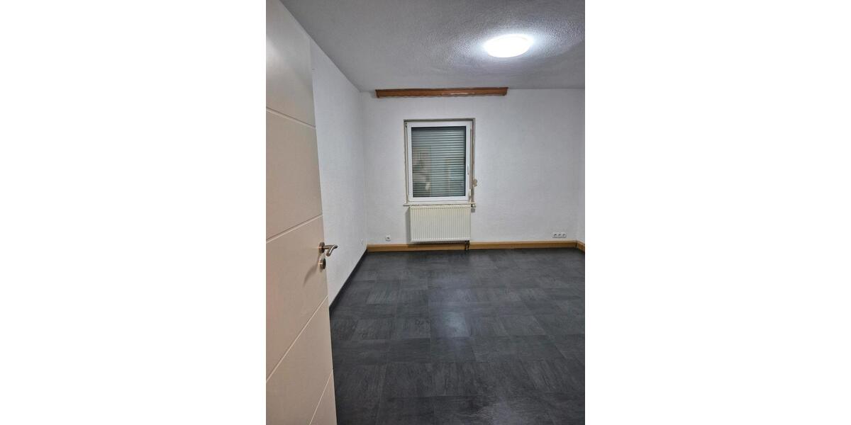 Etagenwohnung Neuburg an der Donau - 3 Zimmer, 52 m&sup2;, 700&euro; | Angebot:25866707
