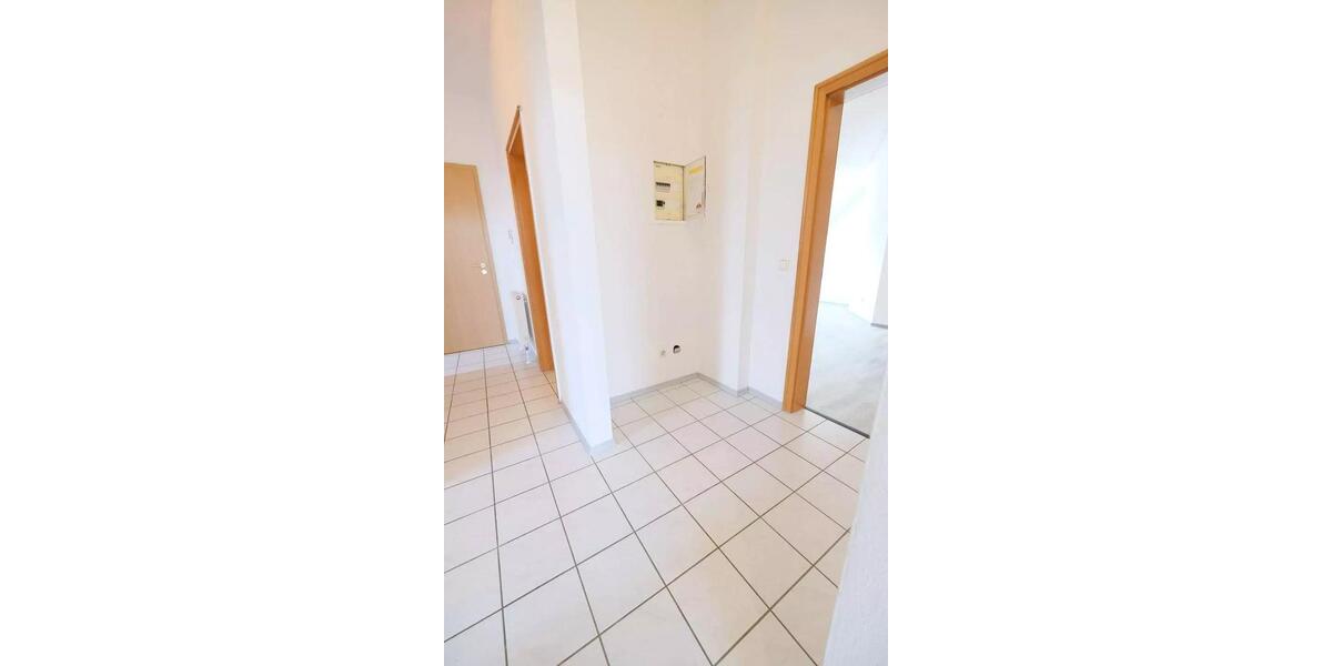 Dachgeschoßwohnung Deggendorf - 3 Zimmer, 66 m&sup2;, 700&euro; | Angebot:26697463