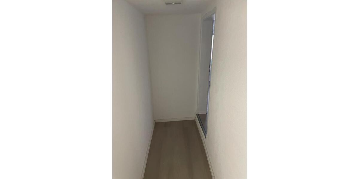 Etagenwohnung Fellbach - 4 Zimmer, 15 m&sup2;, 410&euro; | Angebot:26212061
