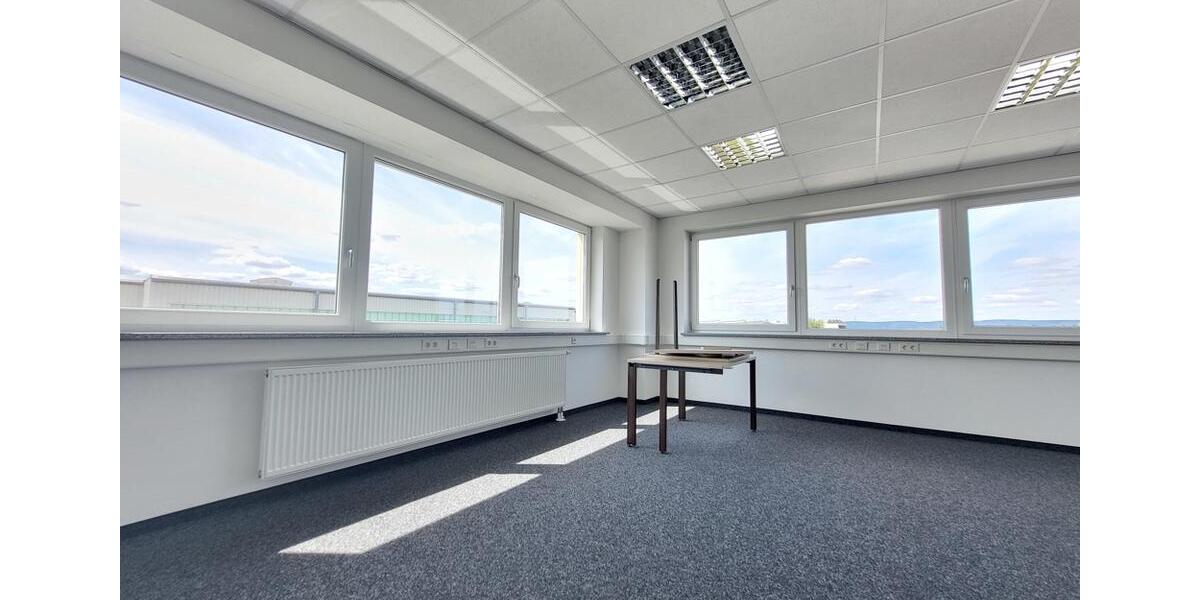 Gewerbeobjekt Neutraubling - 2.106&euro; | Angebot:25379887