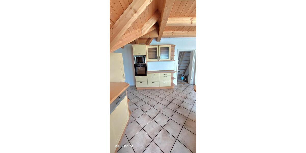 Dachgeschoßwohnung Schweitenkirchen - 4 Zimmer, 150 m&sup2;, 1.650&euro; | Angebot:26470992