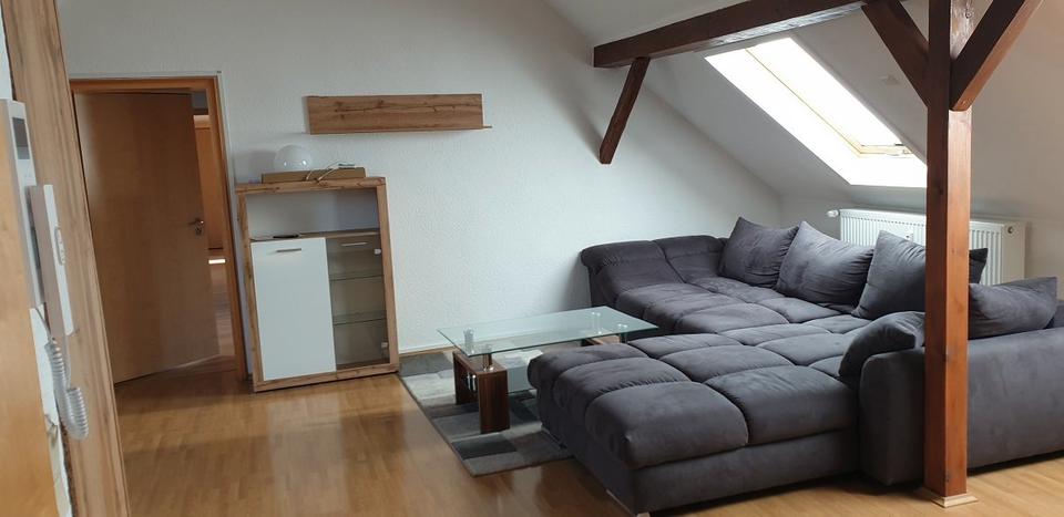 Dachgeschoßwohnung Hargesheim - 4 Zimmer, 132 m&sup2;, 960&euro; | Angebot:26350346