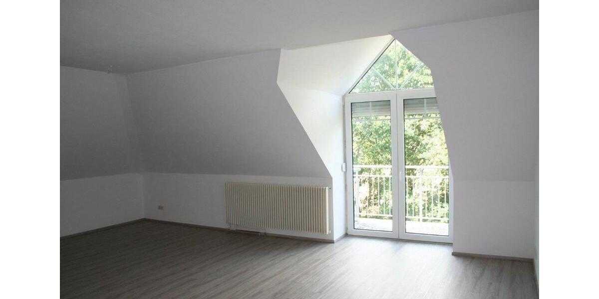 Maisonettenwohnung Elsterwerda - 3 Zimmer, 109 m&sup2;, 905&euro; | Angebot:26492990