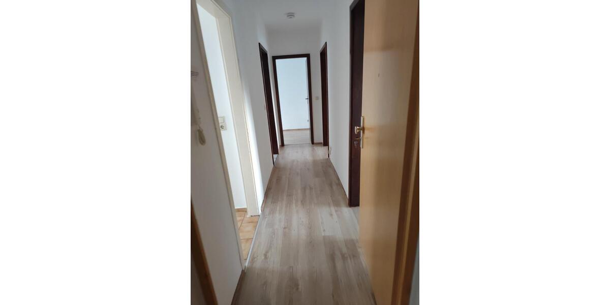 Etagenwohnung Rochlitz - 3 Zimmer, 60 m&sup2;, 350&euro; | Angebot:26517593