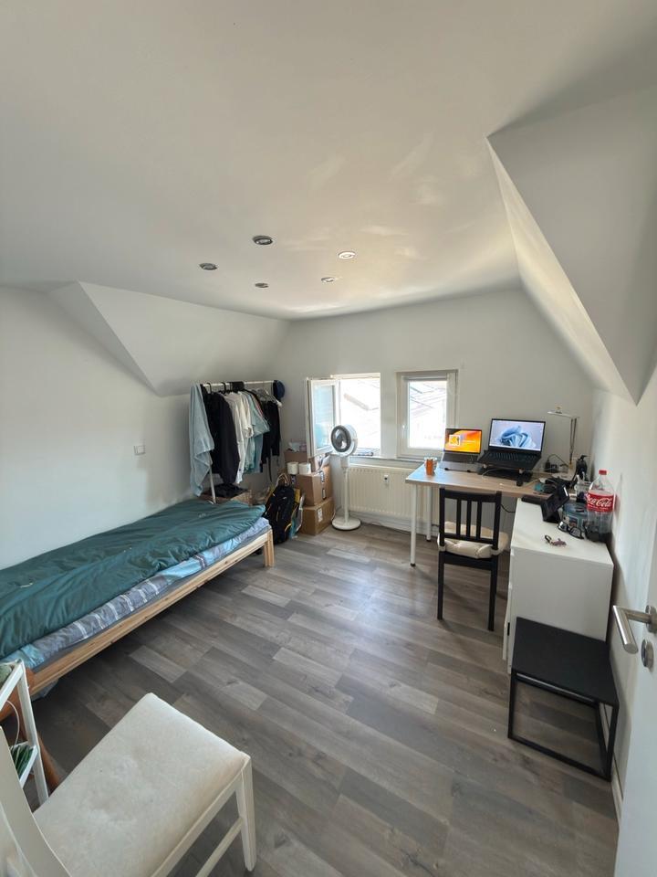 Gemütliches, helles 15m² Zimmer mit top Anbindung