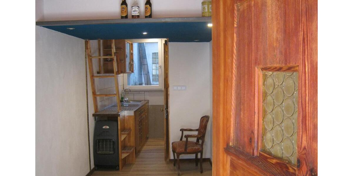 Erdgeschoßwohnung Bad Urach - 1 Zimmer, 14 m&sup2;, 350&euro; | Angebot:26654932
