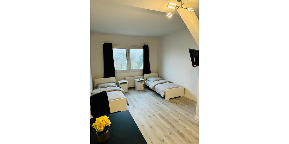 Wohnen auf Zeit Trebbin - 20 Zimmer, 20 m&sup2;, 15&euro; | Angebot:24421451