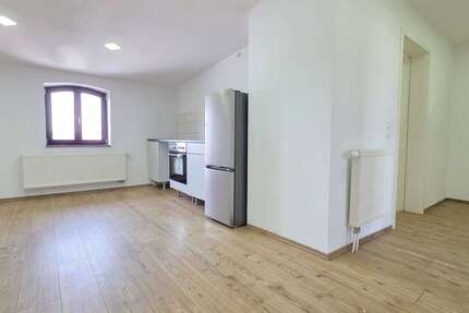 Wohnung zum Mieten in Halle 420 € 52 m²
