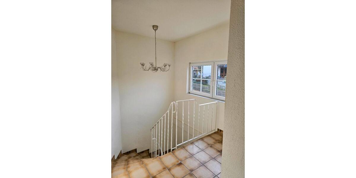 Dachgeschoßwohnung Mommenheim - 2.5 Zimmer, 85 m&sup2;, 850&euro; | Angebot:24560513