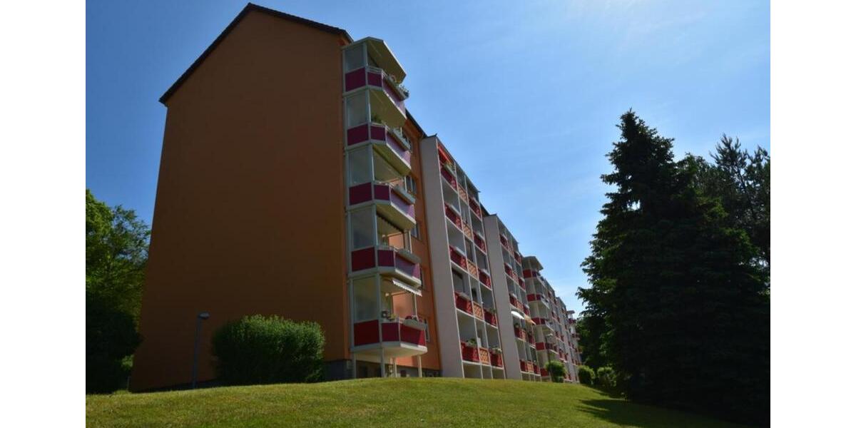 Dachgeschoßwohnung Hohenstein-Ernstthal Ernstthal - 4.5 Zimmer, 109 m&sup2;, 615&euro; | Angebot:18313534