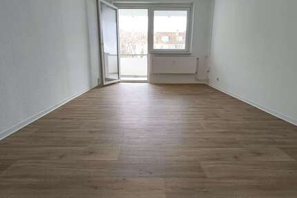 Wohnung zum Mieten in Schönebeck 438 € 66 m² 4 zimmer