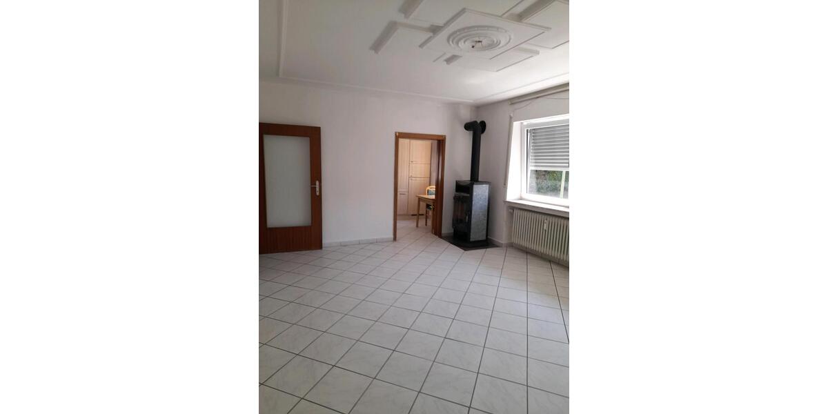 Erdgeschoßwohnung Thannhausen - 3 Zimmer, 90 m&sup2;, 900&euro; | Angebot:24653195