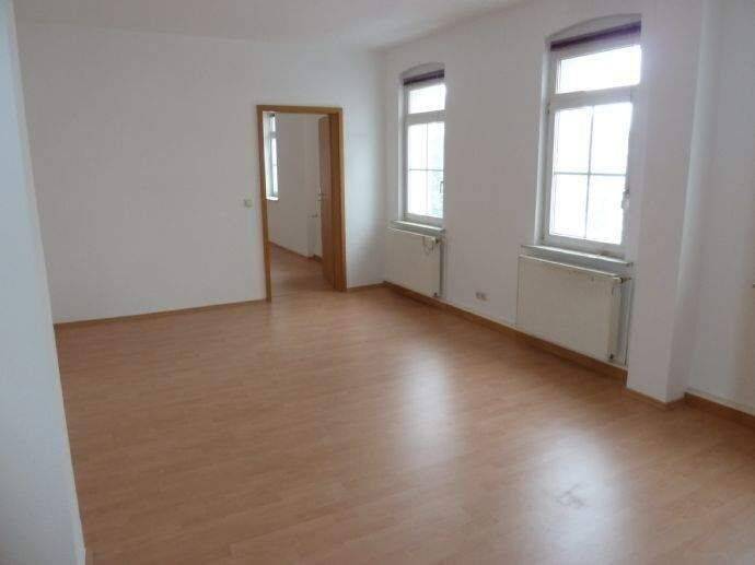 Etagenwohnung Schmölln - 2 Zimmer, 66 m&sup2;, 340&euro; | Angebot:26841463