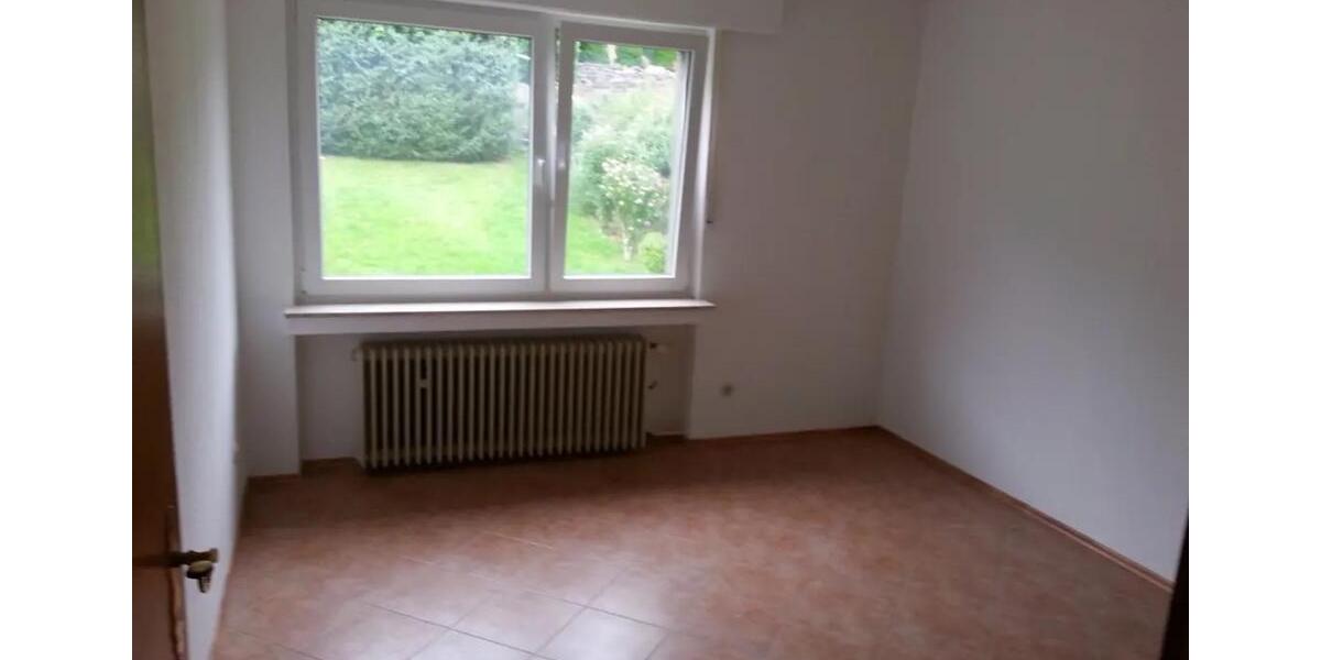 Maisonettenwohnung Solingen - 5 Zimmer, 125 m&sup2;, 1.200&euro; | Angebot:25852007