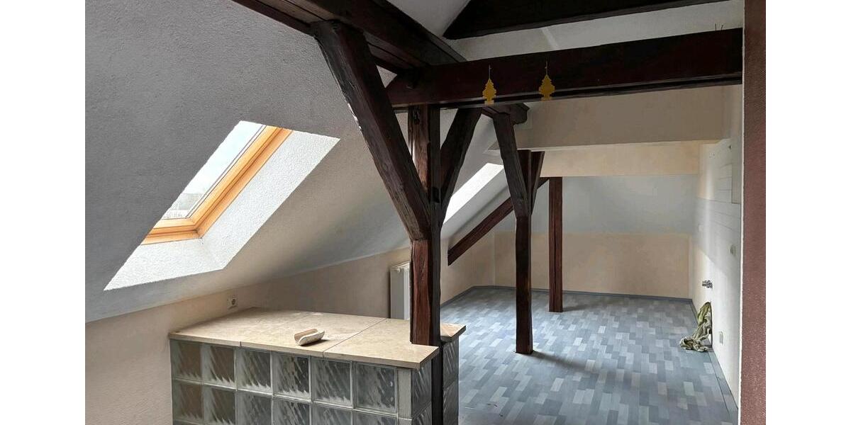 Dachgeschoßwohnung Staßfurt - 2 Zimmer, 47 m&sup2;, 406&euro; | Angebot:26669907