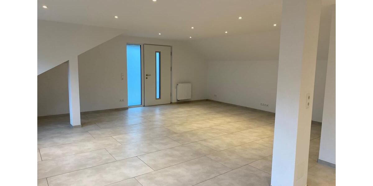 Dachgeschoßwohnung Dettingen an der Erms - 3 Zimmer, 76 m&sup2;, 870&euro; | Angebot:26640257