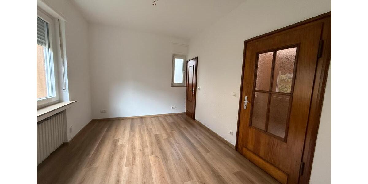 Erdgeschoßwohnung Siegen - 3 Zimmer, 84 m&sup2;, 740&euro; | Angebot:26143100