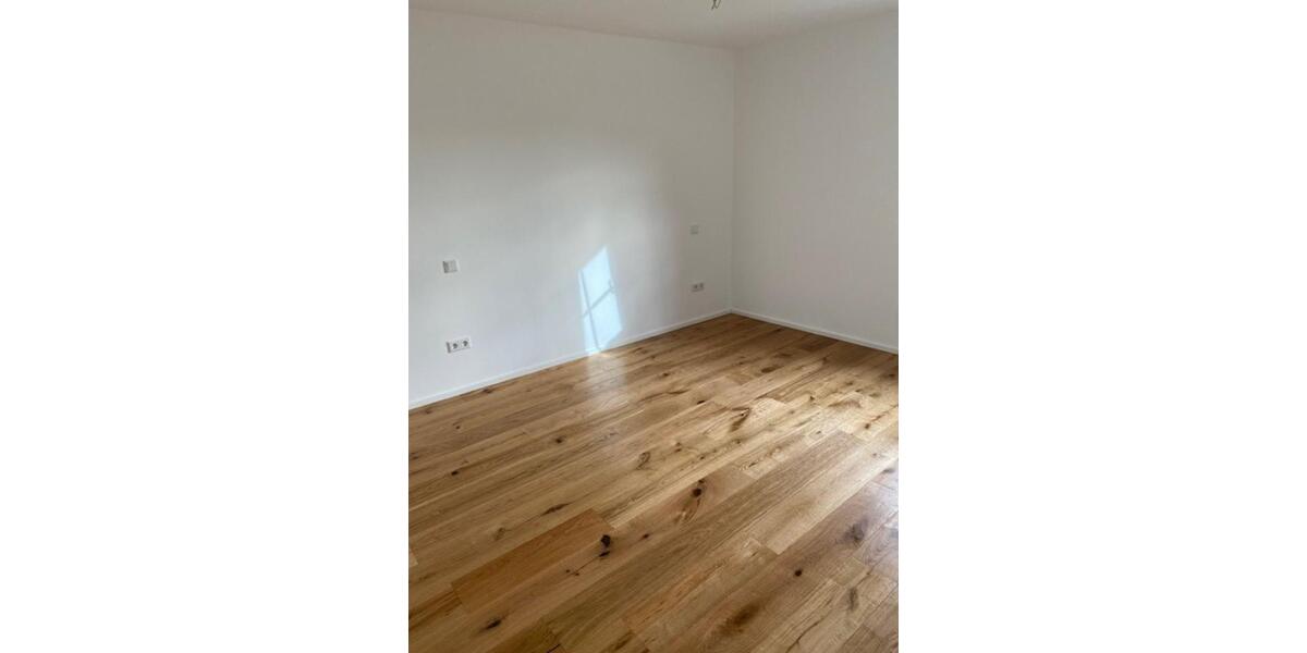 Etagenwohnung Eiselfing - 3 Zimmer, 90 m&sup2;, 1.000&euro; | Angebot:25266220