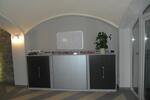 schicke Erdgeschoßwohnung mit Gewölbe in Brauna