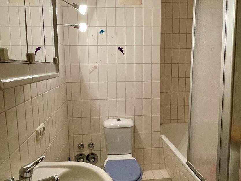 Moderne Drei-Zimmer-Wohnung mit EBK, Vollbad und Fußbodenheizung