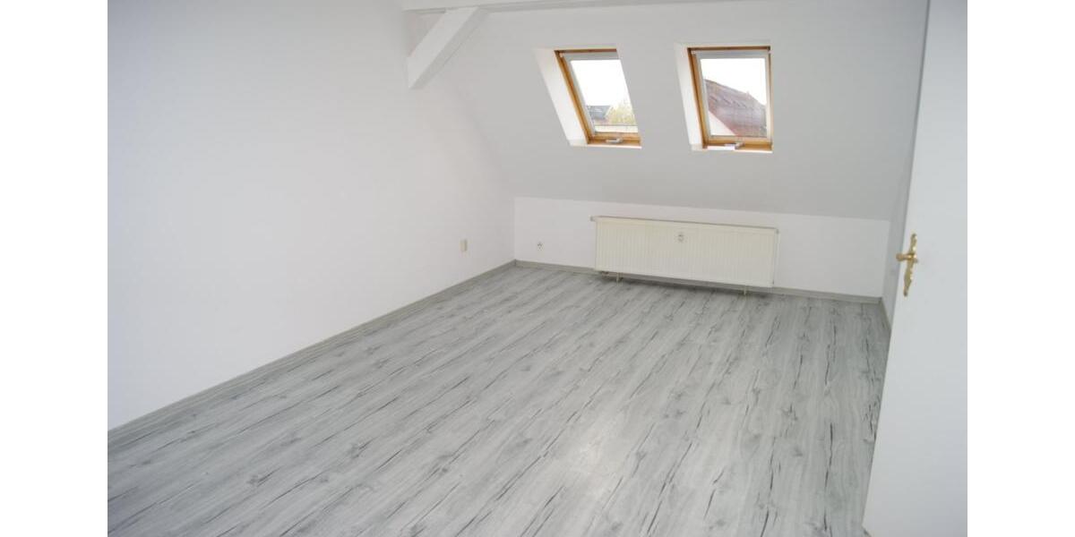 Maisonettenwohnung Bitterfeld-Wolfen Bitterfeld - 5 Zimmer, 100 m&sup2;, 700&euro; | Angebot:24514801