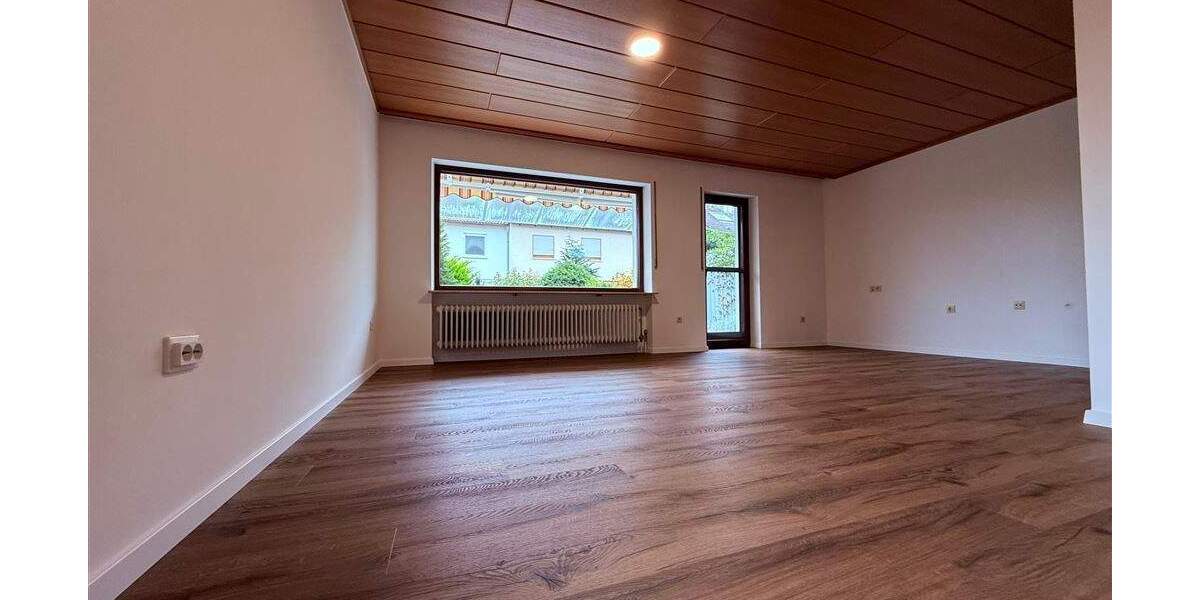 Großzügiges Reiheneckhaus mit Doppelgarage zur Miete direkt in Altdorf 6 zimmer