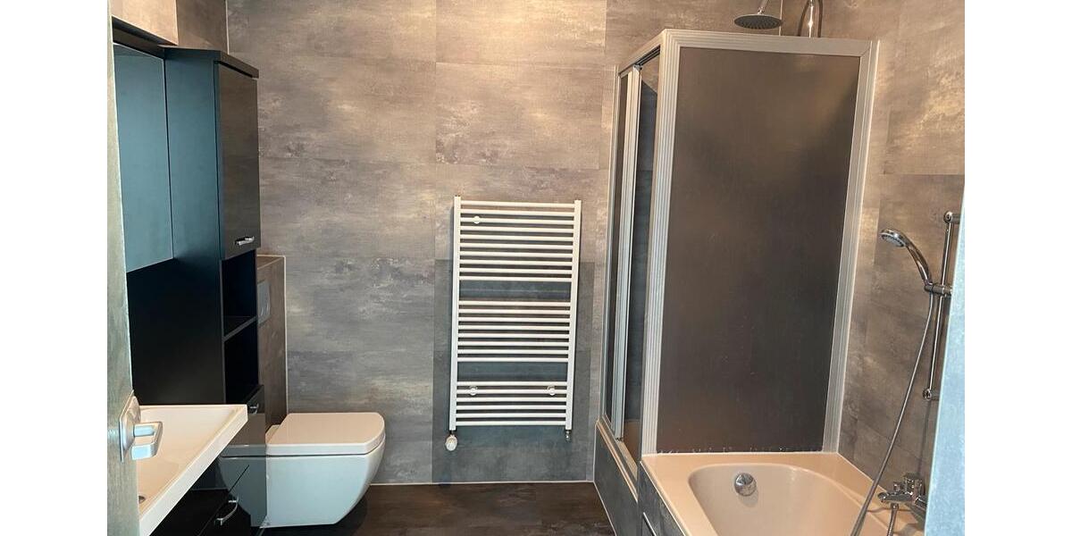 Etagenwohnung Marxheim - 3 Zimmer, 103 m&sup2;, 1.450&euro; | Angebot:25933622