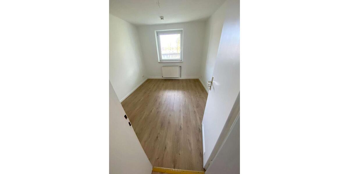 Etagenwohnung Neustadt bei Coburg - 3 Zimmer, 65 m&sup2;, 490&euro; | Angebot:26246924