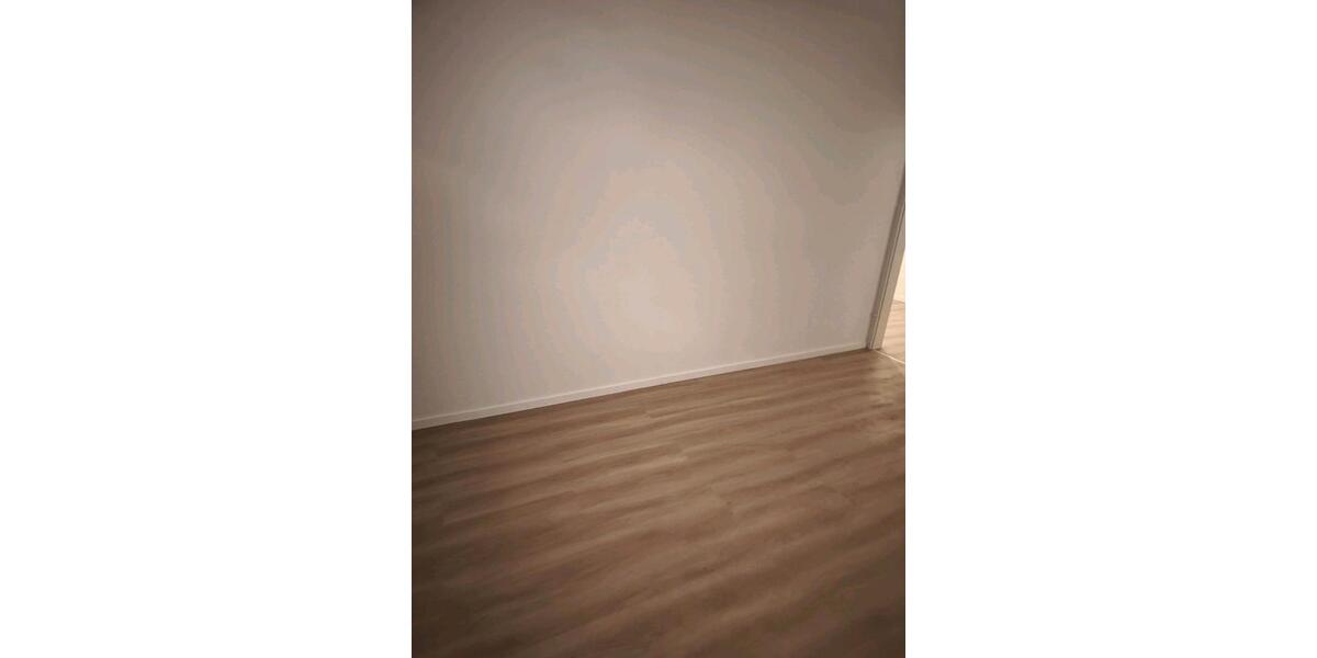 Erdgeschoßwohnung Laatzen - 3 Zimmer, 78 m&sup2;, 1.000&euro; | Angebot:24671005