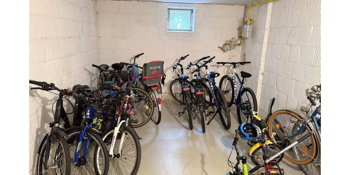 Etagenwohnung Kaufungen Niederkaufungen - 3 Zimmer, 89 m&sup2;, 890&euro; | Angebot:26657247