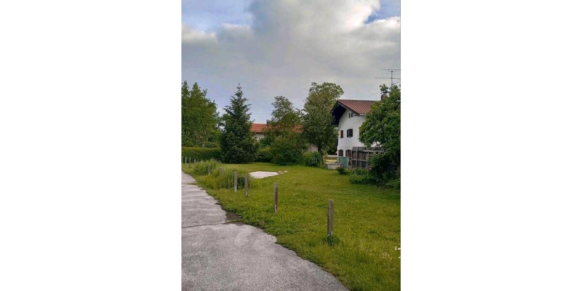 Etagenwohnung Holzkirchen - 3.5 Zimmer, 105 m&sup2;, 1.300&euro; | Angebot:25899379