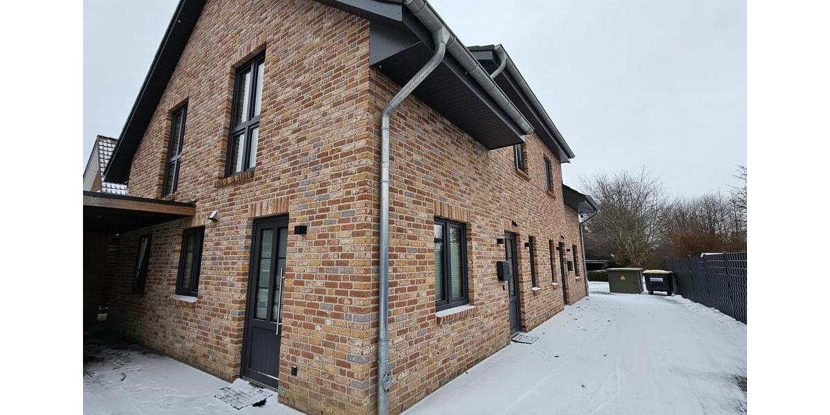 Etagenwohnung Heide - 4 Zimmer, 100 m&sup2;, 1.300&euro; | Angebot:26350739